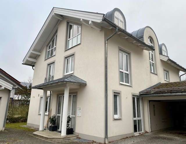 Haus zum Mieten in Riemerling 3.795 € 265 m² 7 zimmer