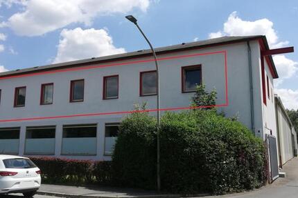 Ideal für Produktion & Lager: Renovierte Gewerbefläche mit Kranbahn nahe dem Hofer Freibad (ca. 188 m²) - neue Elektrik zimmer