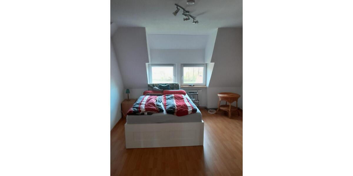 Etagenwohnung Dassel - 3 Zimmer, 100 m&sup2;, 450&euro; | Angebot:26507146