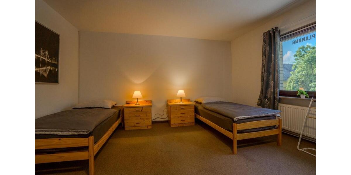Wohnen auf Zeit Nordenham - 4 Zimmer, 130 m&sup2;, 35&euro; | Angebot:22840862