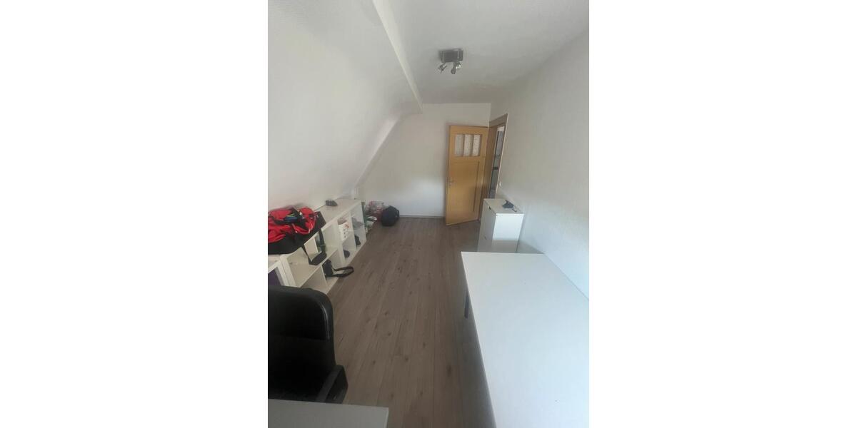 Dachgeschoßwohnung Hösbach - 3 Zimmer, 52 m&sup2;, 600&euro; | Angebot:26606093