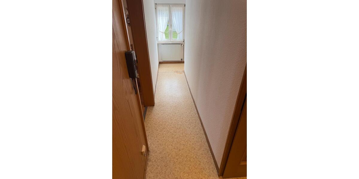 Dachgeschoßwohnung Immendingen - 3 Zimmer, 90 m&sup2;, 1.100&euro; | Angebot:26563732