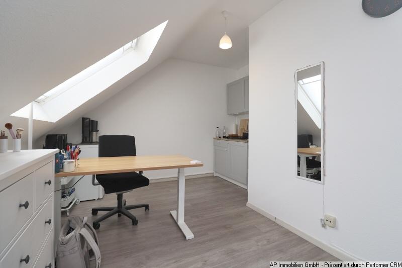 Dachgeschoßwohnung Mainz Bretzenheim - 1 Zimmer, 25 m&sup2;, 350&euro; | Angebot:26232382