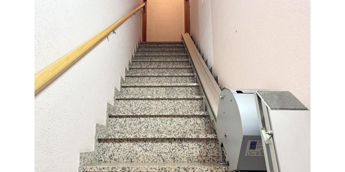 Etagenwohnung Oberstenfeld - 2 Zimmer, 83 m&sup2;, 690&euro; | Angebot:24767104