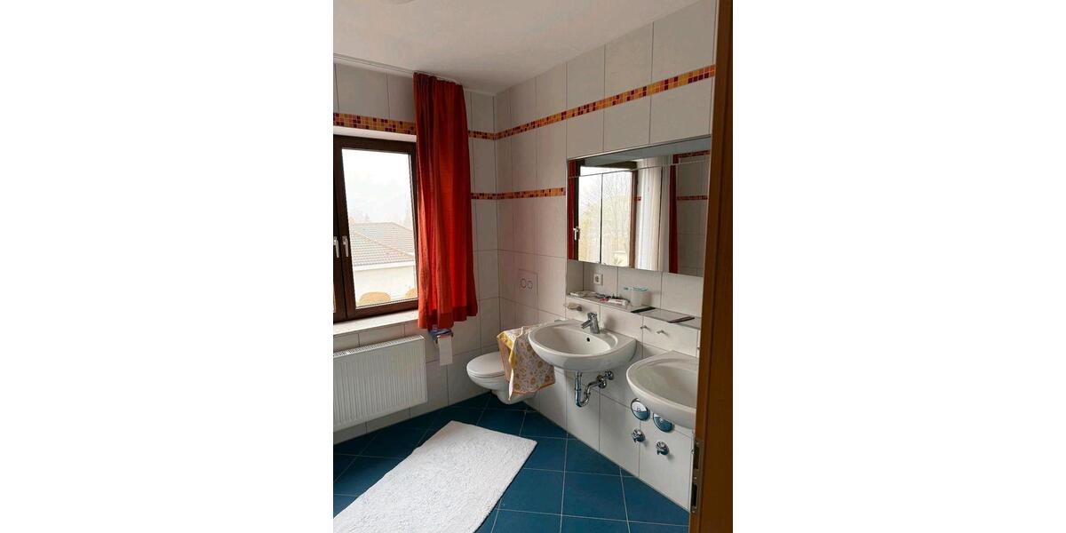 Dachgeschoßwohnung Balingen - 2.5 Zimmer, 108 m&sup2;, 1.300&euro; | Angebot:26228293