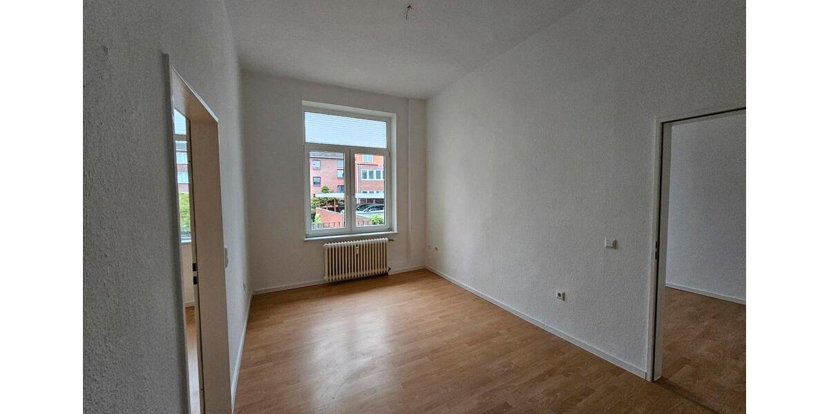Etagenwohnung Zetel - 2 Zimmer, 50 m&sup2;, 350&euro; | Angebot:26634838