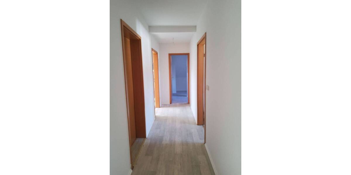 Etagenwohnung Senftenberg - 3 Zimmer, 65 m&sup2;, 470&euro; | Angebot:23986070