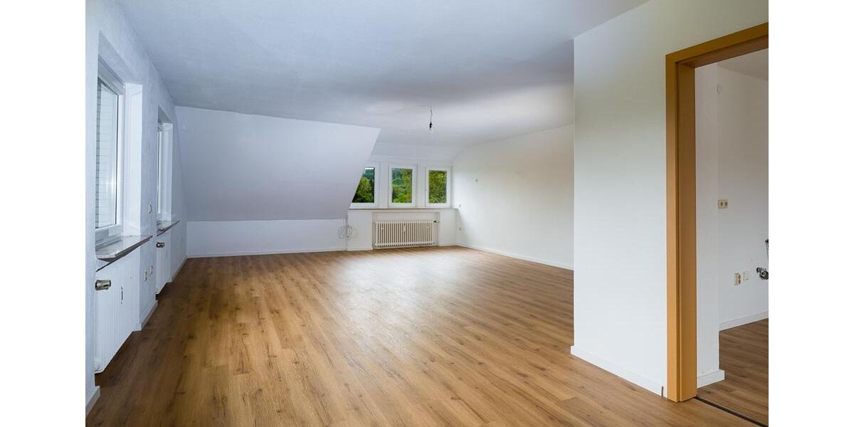 Dachgeschoßwohnung Bad Zwesten - 4 Zimmer, 115 m&sup2;, 730&euro; | Angebot:26670904