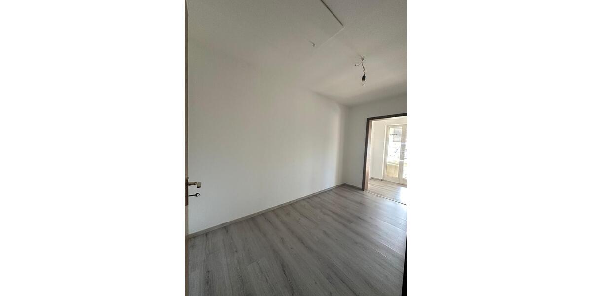 Etagenwohnung Albstadt Gemarkung Onstmettingen - 4 Zimmer, 140 m&sup2;, 1.100&euro; | Angebot:26691626