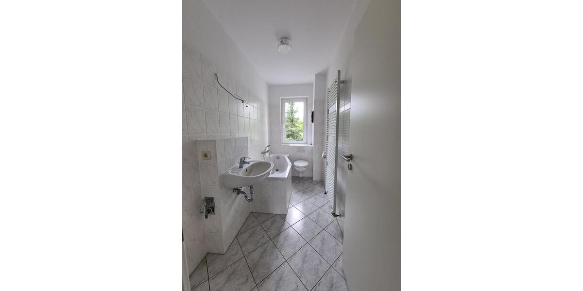 Erdgeschoßwohnung Bad Liebenwerda - 3 Zimmer, 65 m&sup2;, 350&euro; | Angebot:26563434