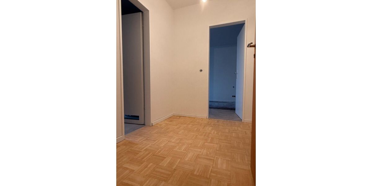 MG- Rheydt - zentrale helle und gemütliche 2-Zimmer Wohnung (60qm) - Dachgeschoßwohnung Mönchengladbach Heyden | Angebot:27433027