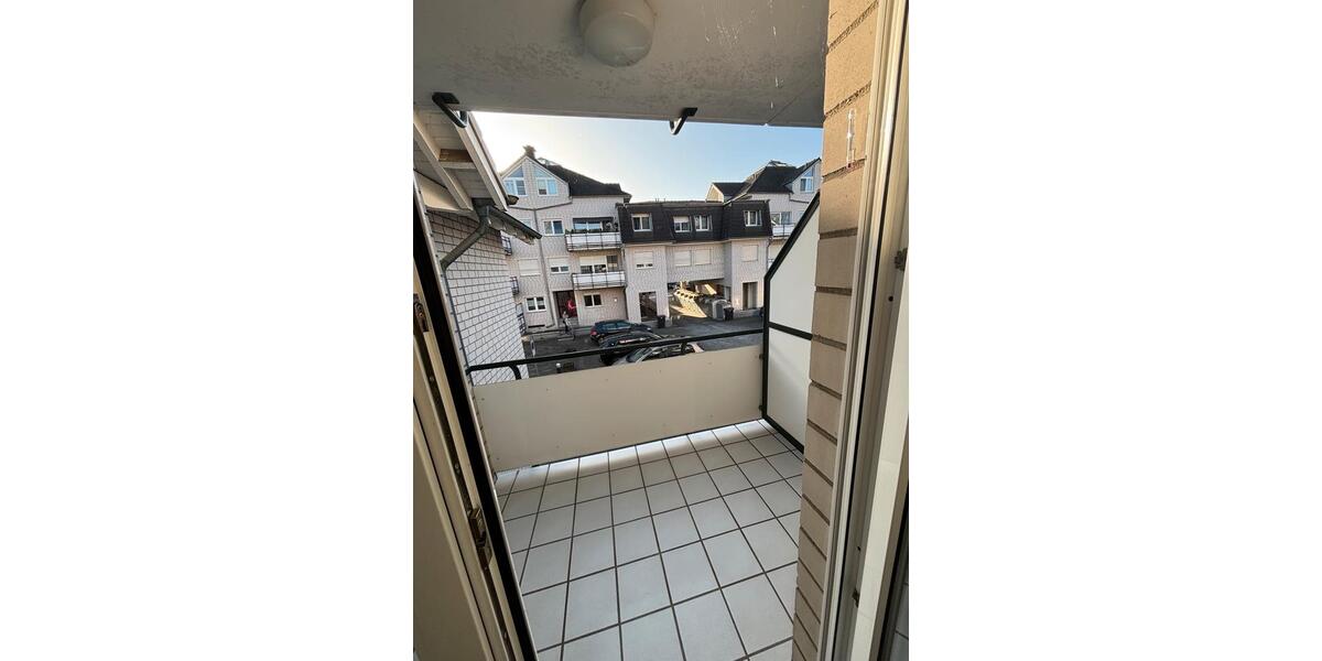 Etagenwohnung Bedburg - 2 Zimmer, 63 m&sup2;, 1.010&euro; | Angebot:25368085