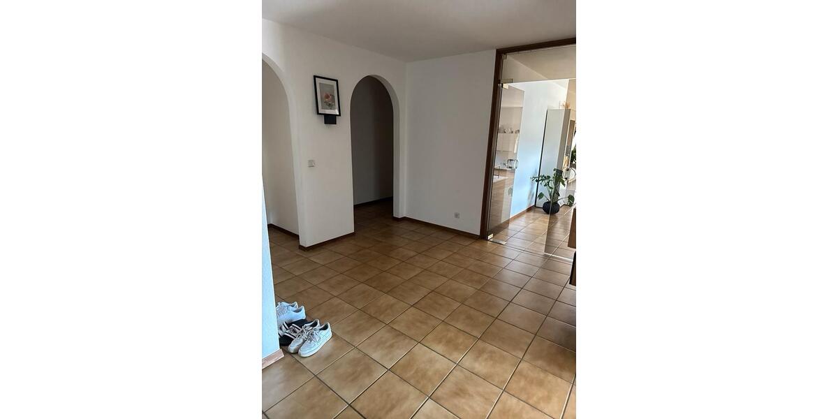Etagenwohnung Mettendorf - 6 Zimmer, 171 m&sup2;, 1.400&euro; | Angebot:24995755