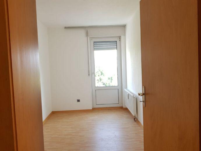 Wohnen auf Zeit Trier Feyen-Weismark - 4 Zimmer, 91 m&sup2;, 1.100&euro; | Angebot:26533207