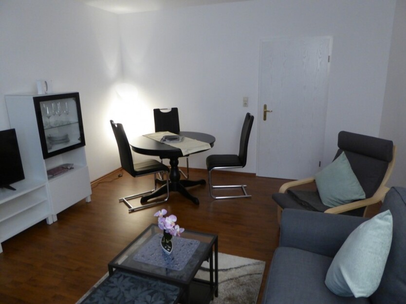 Möbl.2,5-3-Raum Apart.warm 850 € mtl.pauschal komplett ausgestattet