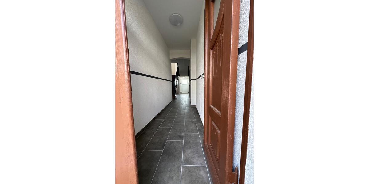 Etagenwohnung Schönebeck (Elbe) - 1 Zimmer, 37 m&sup2;, 360&euro; | Angebot:26254390