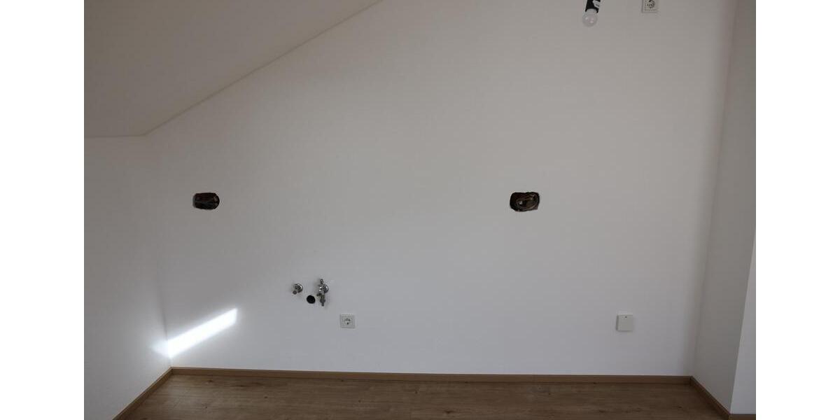Dachgeschoßwohnung Monheim - 3 Zimmer, 110 m&sup2;, 1.150&euro; | Angebot:26413703