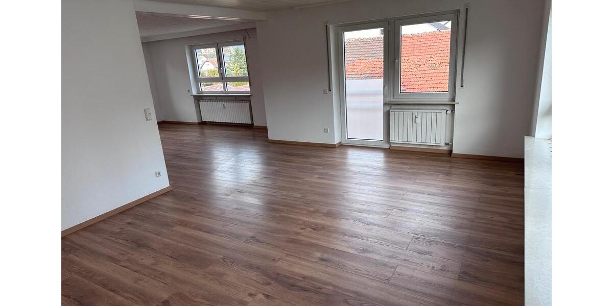 Etagenwohnung Birkenfeld - 4 Zimmer, 115 m&sup2;, 950&euro; | Angebot:25931409