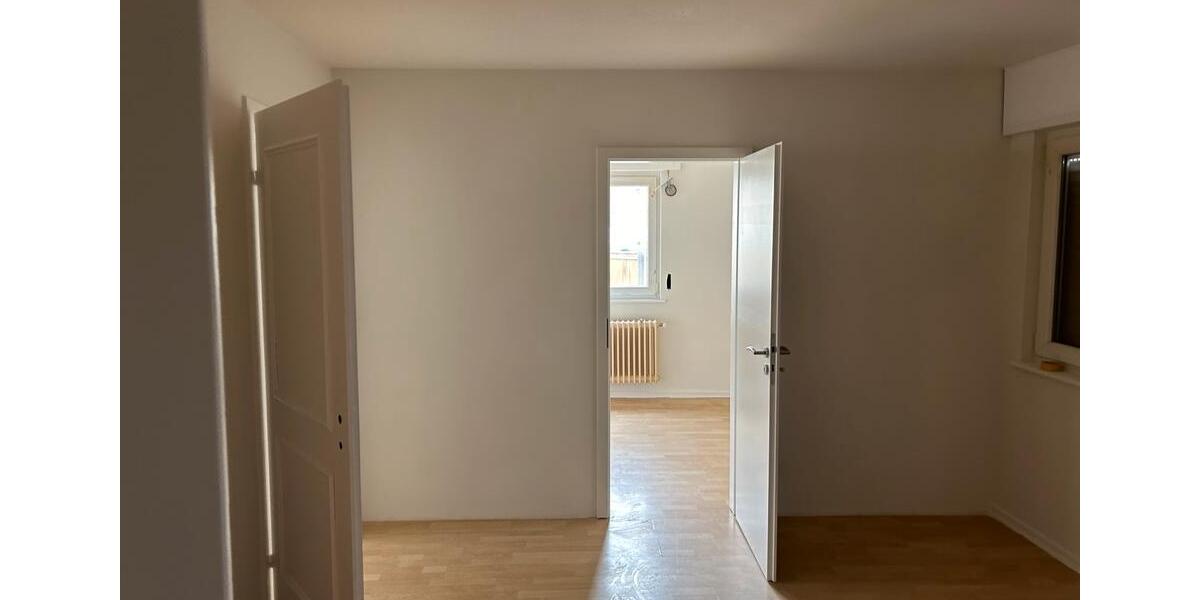 Erdgeschoßwohnung Hanau Großauheim - 2 Zimmer, 70 m&sup2;, 750&euro; | Angebot:24723867