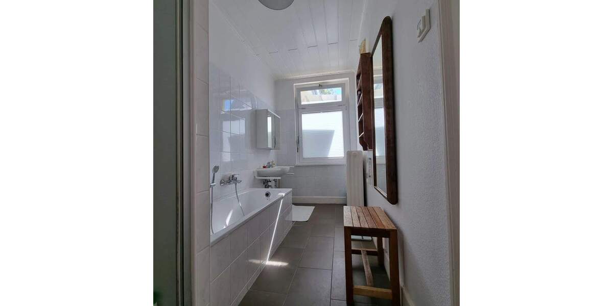 Etagenwohnung Frankfurt am Main Höchst - 4 Zimmer, 124 m&sup2;, 570&euro; | Angebot:26718079