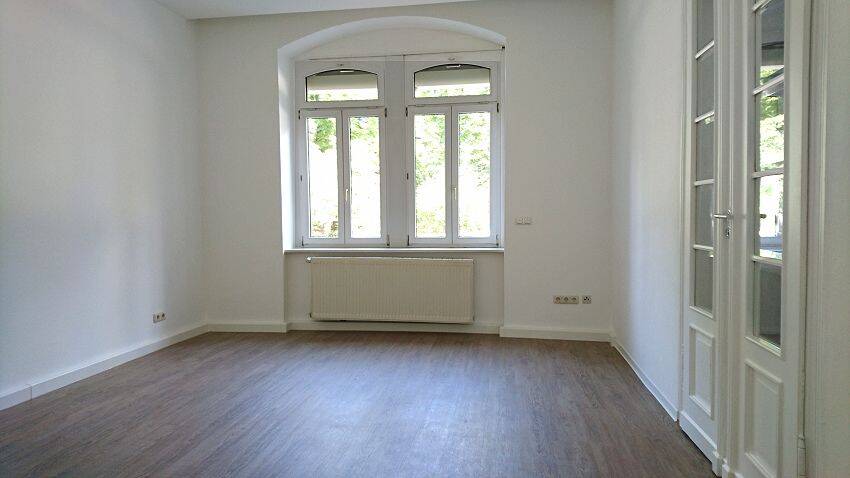 Etagenwohnung Riesa Innenstadt - 2 Zimmer, 87 m&sup2;, 530&euro; | Angebot:26840587