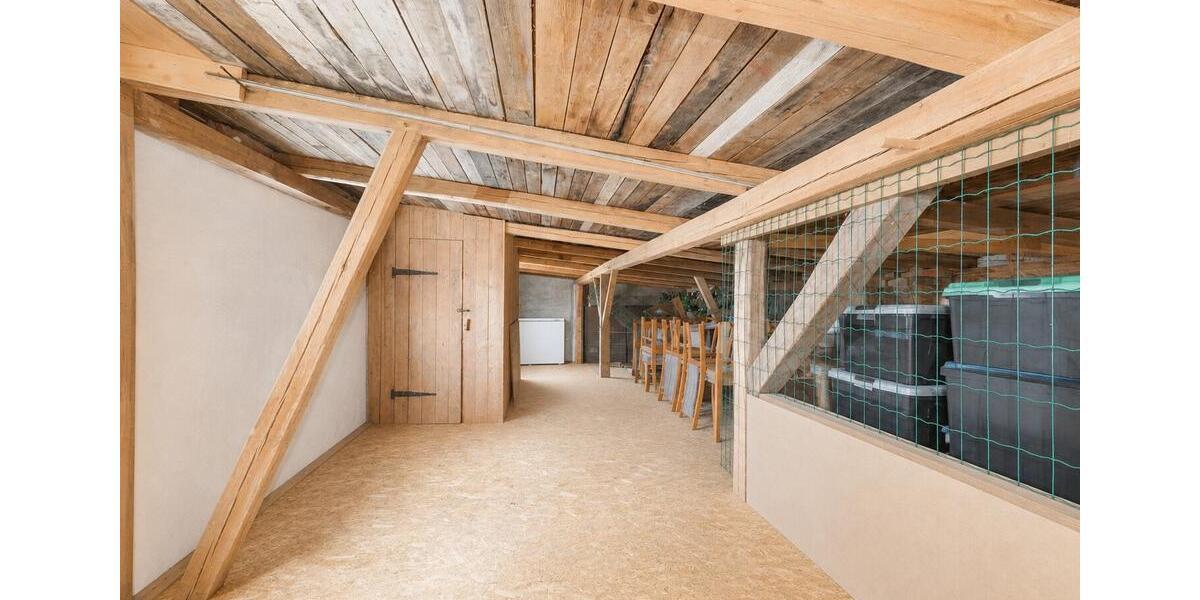 Dachgeschoßwohnung Cuxhaven Groden - 4 Zimmer, 100 m&sup2;, 890&euro; | Angebot:26648577