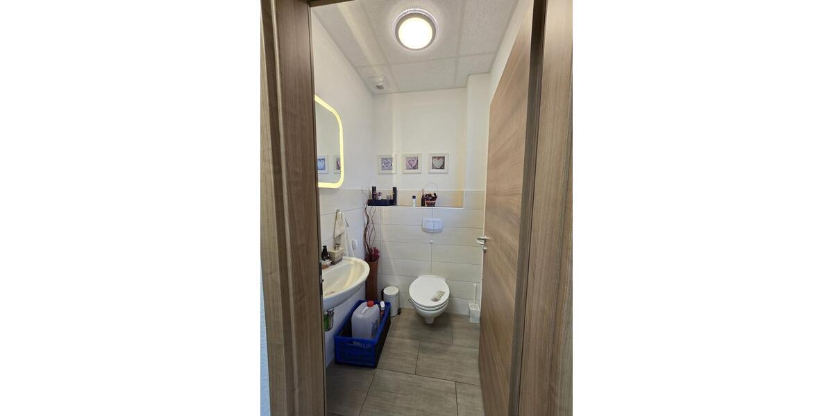 Etagenwohnung Siegen Dillnhütten - 2 Zimmer, 90 m&sup2;, 1.050&euro; | Angebot:25989235