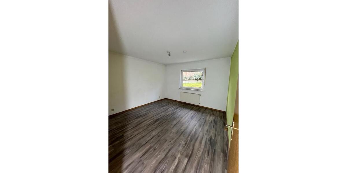 Erdgeschoßwohnung Ruppichteroth - 4 Zimmer, 105 m&sup2;, 950&euro; | Angebot:26023994