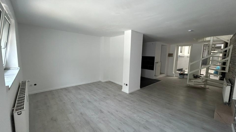 Maisonettenwohnung Grevenbroich Neuenhausen - 4 Zimmer, 123 m&sup2;, 950&euro; | Angebot:25376615