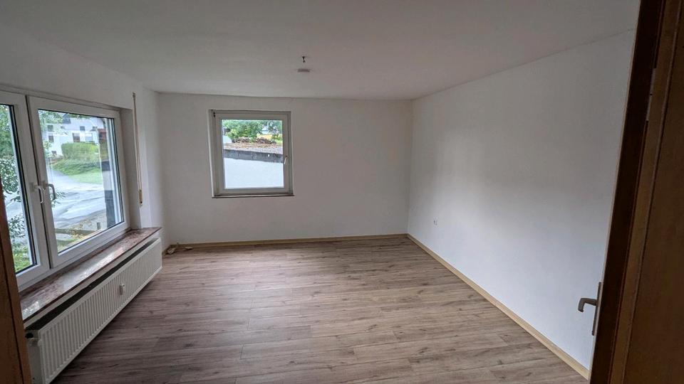 Etagenwohnung Brilon - 3 Zimmer, 100 m&sup2;, 590&euro; | Angebot:25612853