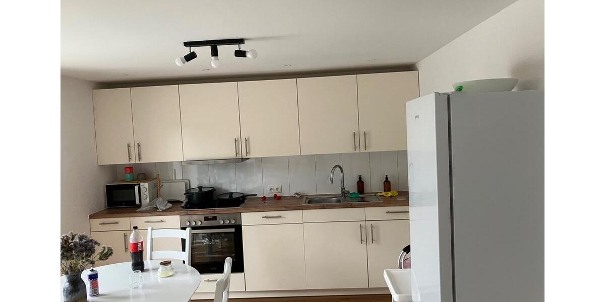Einfamilienhaus Wesselburen - 4 Zimmer, 130 m&sup2;, 1.300&euro; | Angebot:26030818
