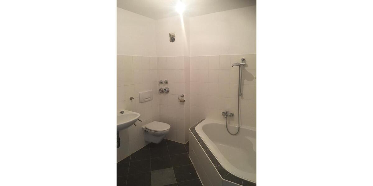 Etagenwohnung Sinsheim - 2 Zimmer, 63 m&sup2;, 780&euro; | Angebot:24778567