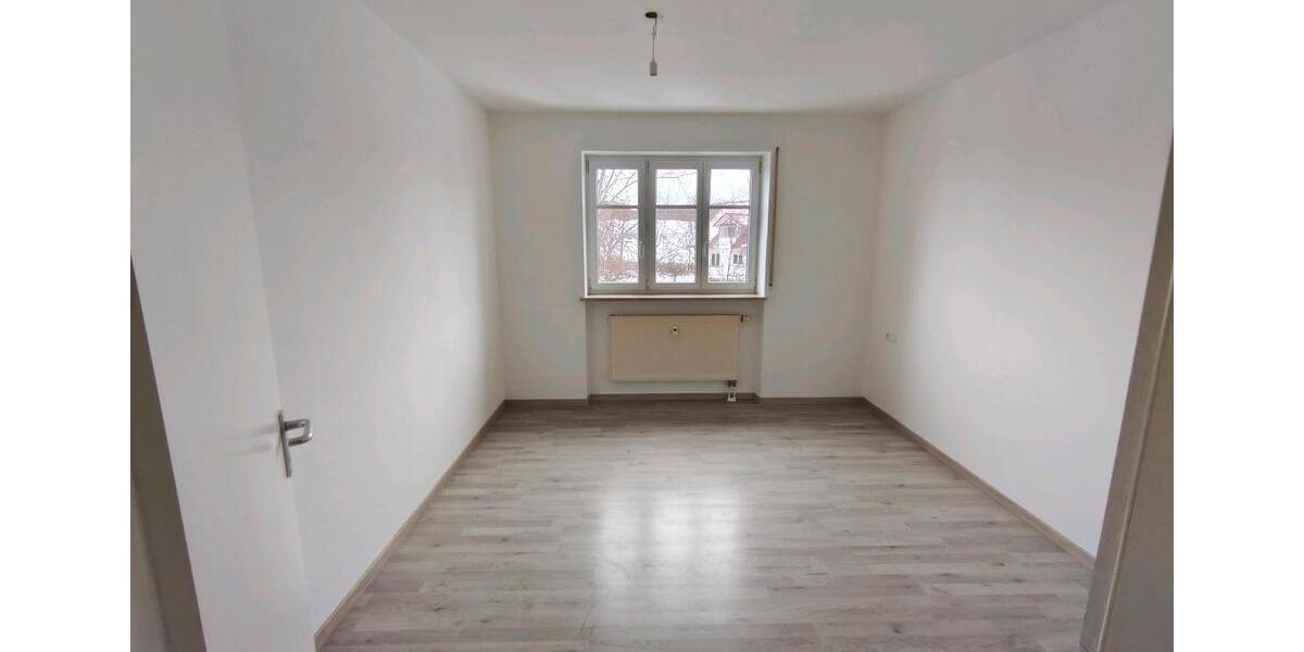 Etagenwohnung Weilheim in Oberbayern - 3 Zimmer, 76 m&sup2;, 1.100&euro; | Angebot:25168419