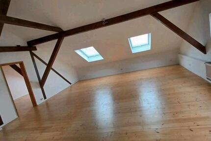 Wohnung Landau an der Isar - 2 Zimmer, 100 m&sup2;, 740&euro; | Angebot:25943942