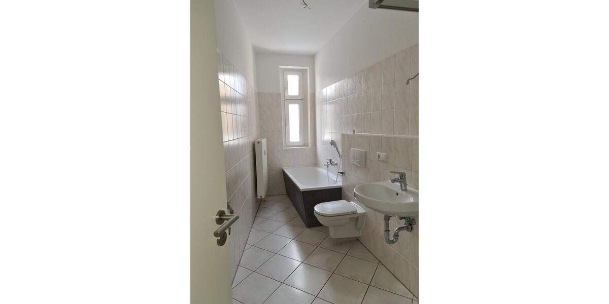 Erdgeschoßwohnung Stendal - 3 Zimmer, 85 m&sup2;, 594&euro; | Angebot:25855762