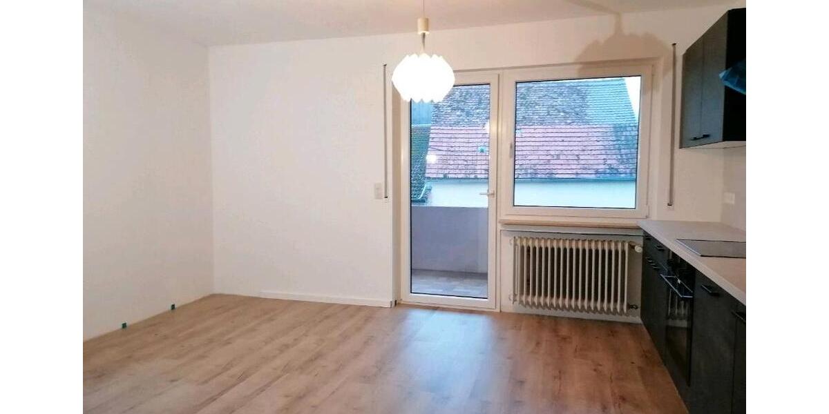 Etagenwohnung Adelshofen - 4 Zimmer, 113 m&sup2;, 790&euro; | Angebot:26522817