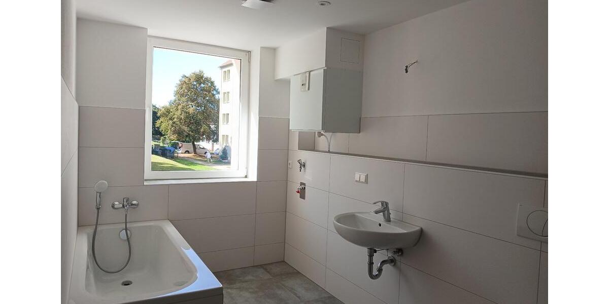 Ruhig gelegene 3-5 Raum Musterwohnung 5 zimmer