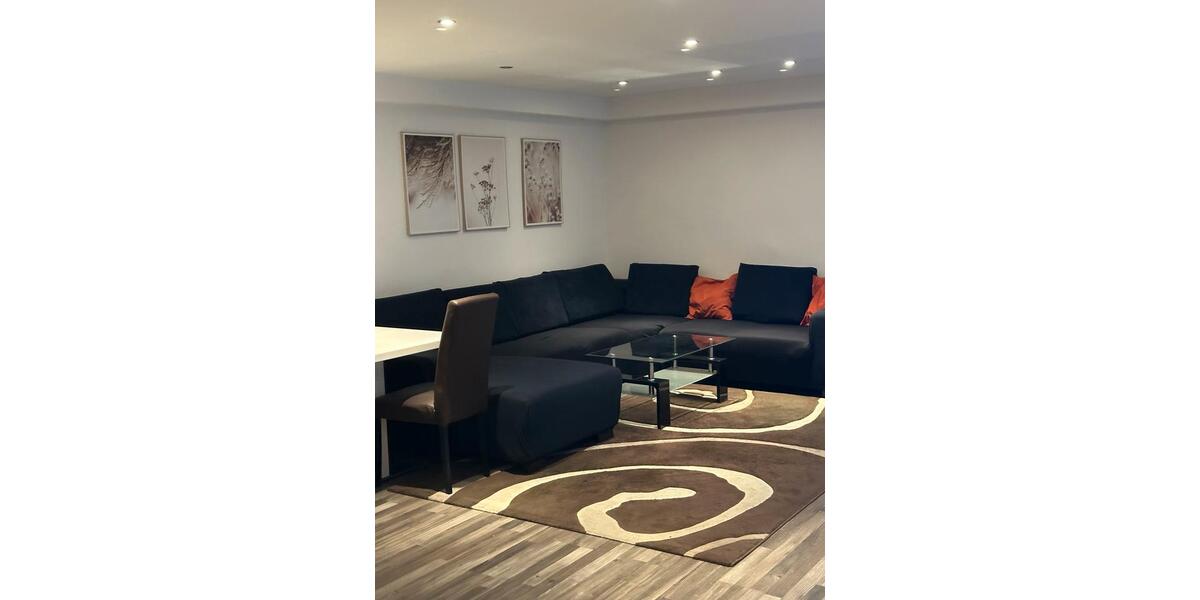 Etagenwohnung Hasselroth - 7 Zimmer, 200 m&sup2;, 2.500&euro; | Angebot:26557395