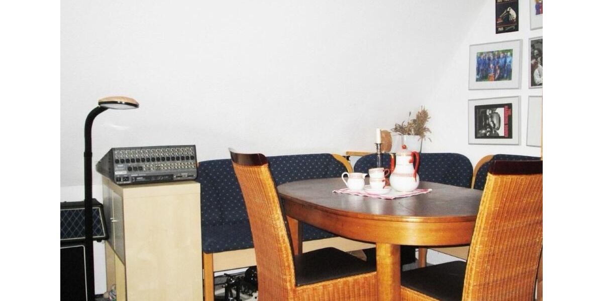 Etagenwohnung Stade - 2 Zimmer, 81 m&sup2;, 810&euro; | Angebot:25161205