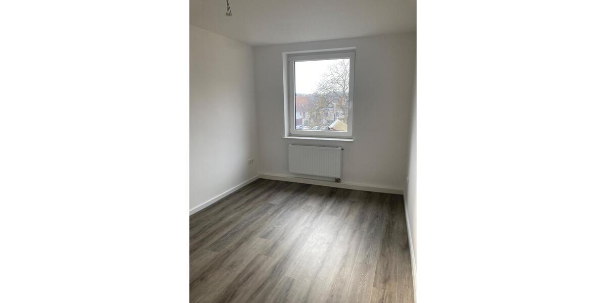 Etagenwohnung Zörbig - 3 Zimmer, 56 m&sup2;, 365&euro; | Angebot:25255782