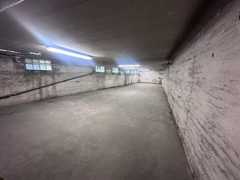 Ladenlokal zentrale Lage mit Lager Büro und Garage Nähe HBF zimmer