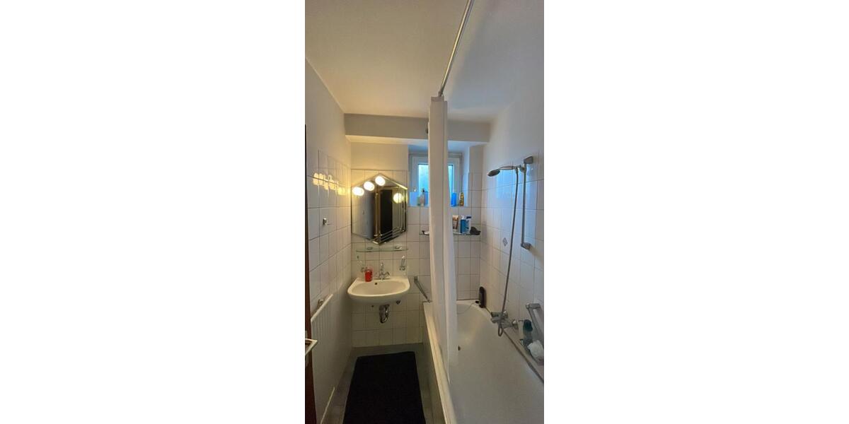 Erdgeschoßwohnung Aachen Aachen-Mitte - 5 Zimmer, 80 m&sup2;, 400&euro; | Angebot:26447930