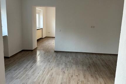 Haus Neunkirchen - 4 Zimmer, 110 m&sup2;, 1.350&euro; | Angebot:26120745