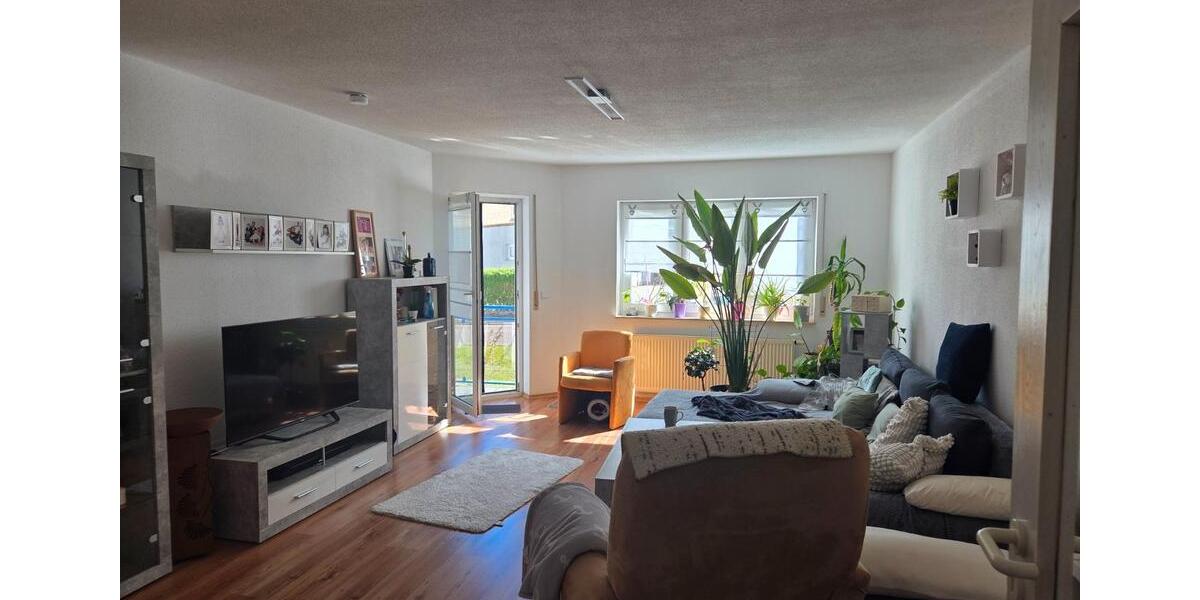 Etagenwohnung Floh-Seligenthal Seligenthal - 3 Zimmer, 88 m&sup2;, 560&euro; | Angebot:26431101