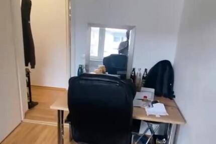 Ich miete ein Zimmer in einer drei Zimmer Wohnung 1 zimmer