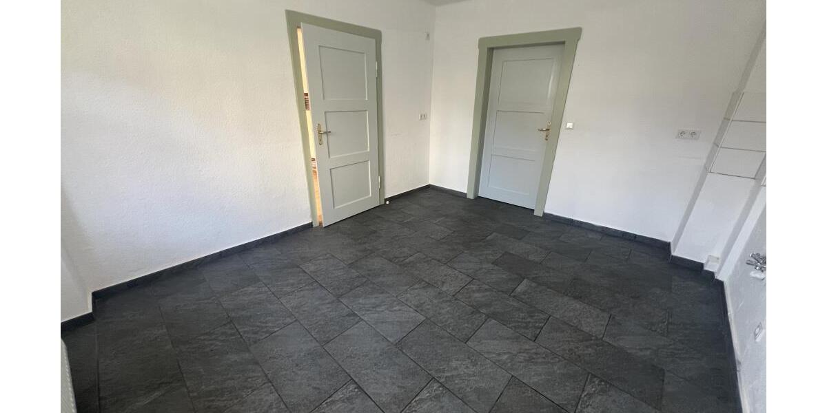 Wohnen wie im Einfamilienhaus im modernisierten historischen 3-Seiten-Bauernhof nahe Gera zur Miete! - Bauernhaus, Landhaus Gera Cretzschwitz | Angebot:27008397