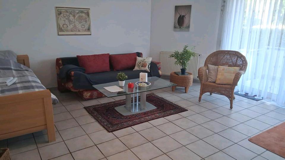 Wohnen auf Zeit Rösrath - 2 Zimmer, 20 m&sup2;, 35&euro; | Angebot:26704083