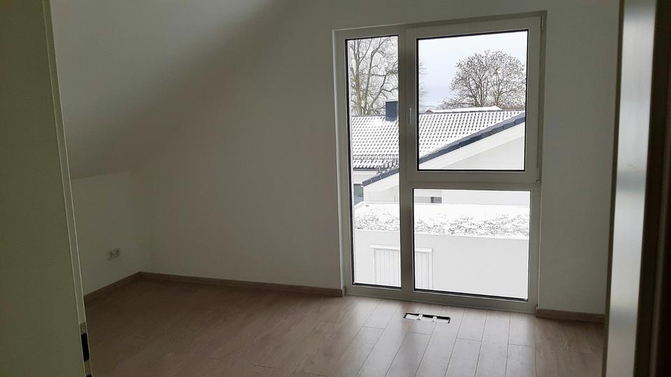 Einfamilienhaus Münchberg - 5 Zimmer, 151 m&sup2;, 1.700&euro; | Angebot:24875079