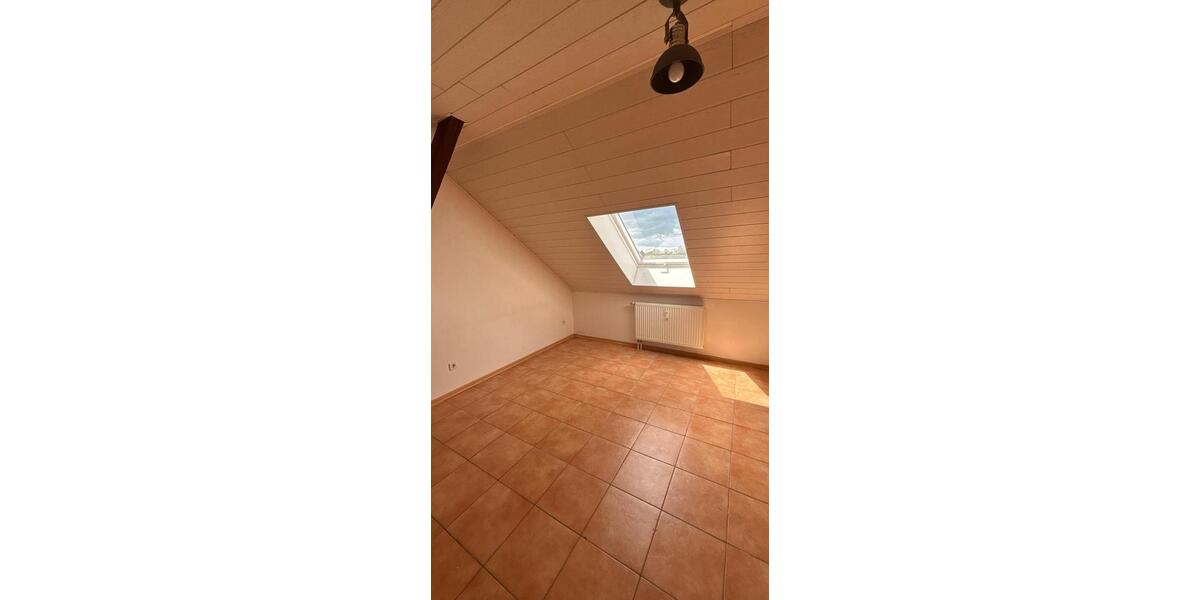 Dachgeschoßwohnung Salzwedel - 2 Zimmer, 34 m&sup2;, 289&euro; | Angebot:25483401