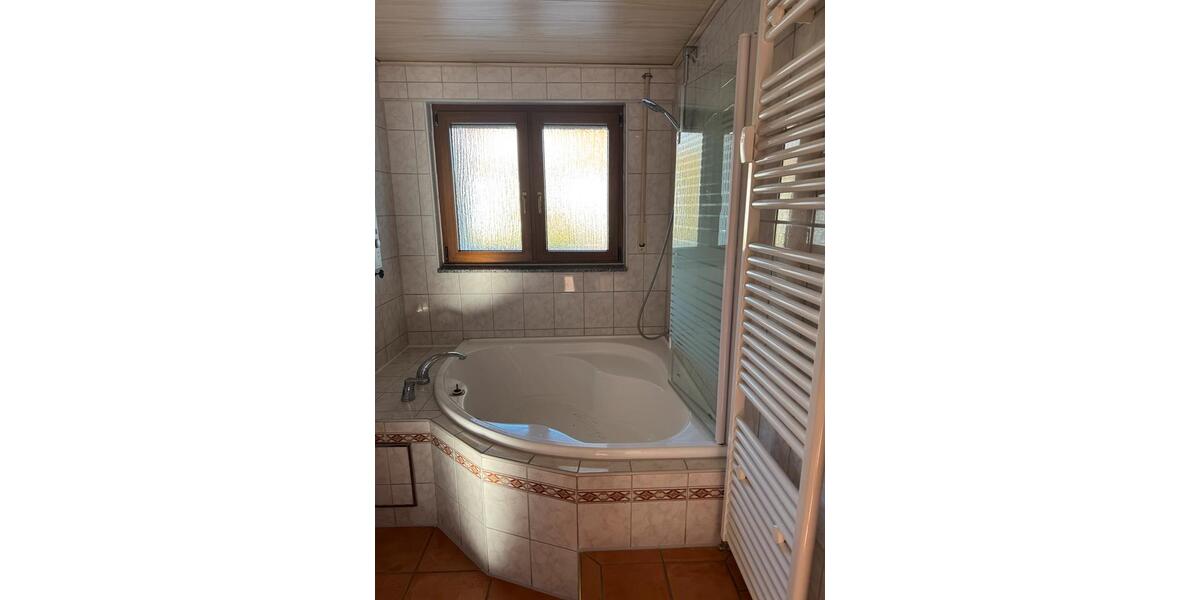 Etagenwohnung Wüstenrot - 3.5 Zimmer, 96 m&sup2;, 850&euro; | Angebot:26689023